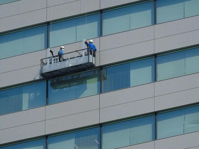 Commercial Facility Cleaning — commercial cleaning service